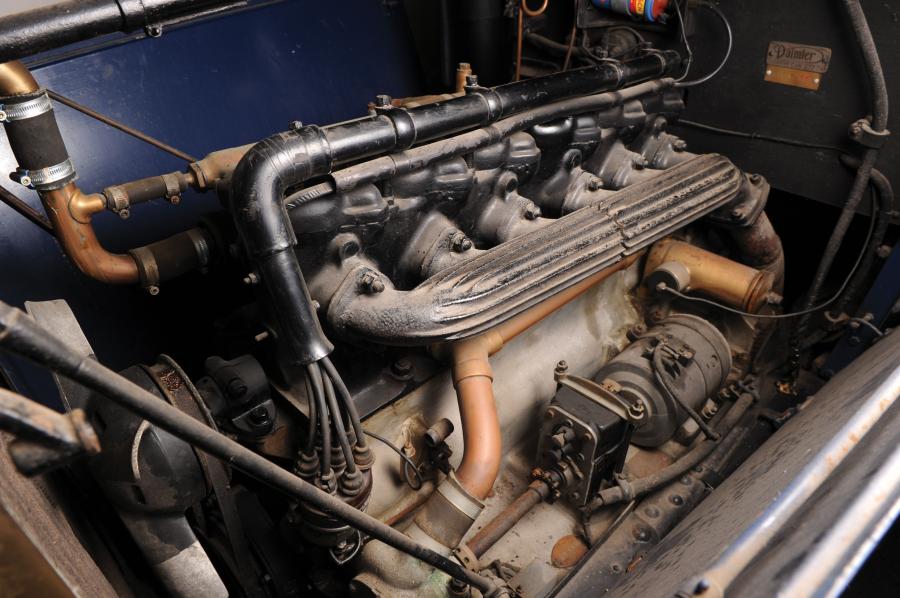  Daimler 25-85 Limousine 1926 года  (фото 12 из 14)